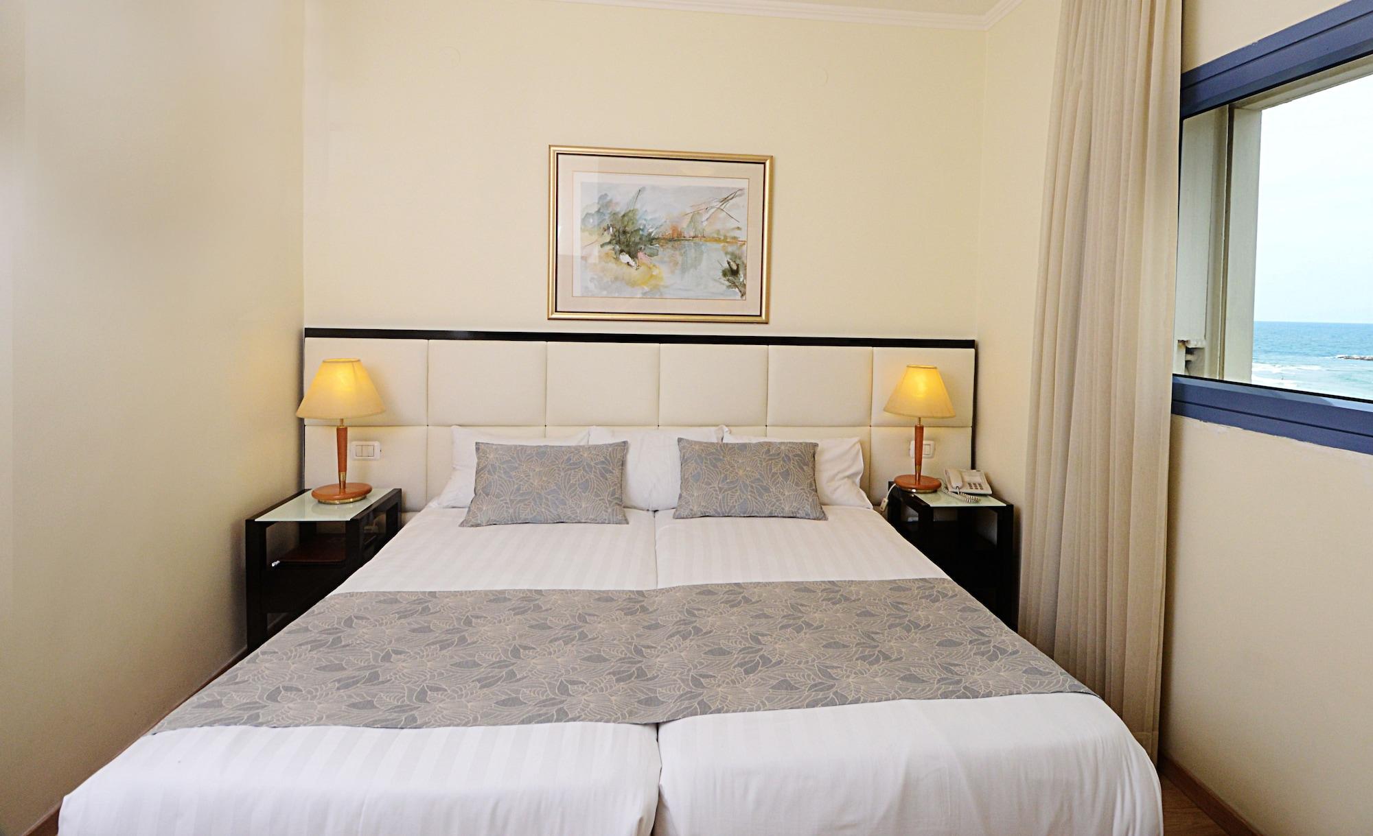 Abratel Sea View Hotel Tel Aviv Exterior foto