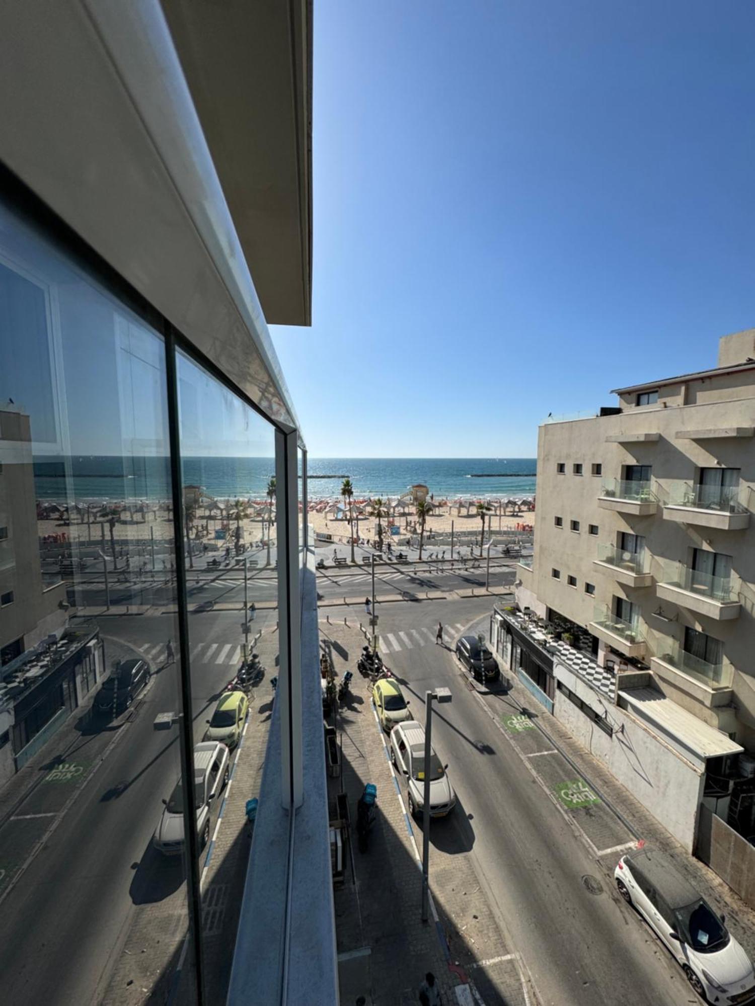 Abratel Sea View Hotel Tel Aviv Exterior foto
