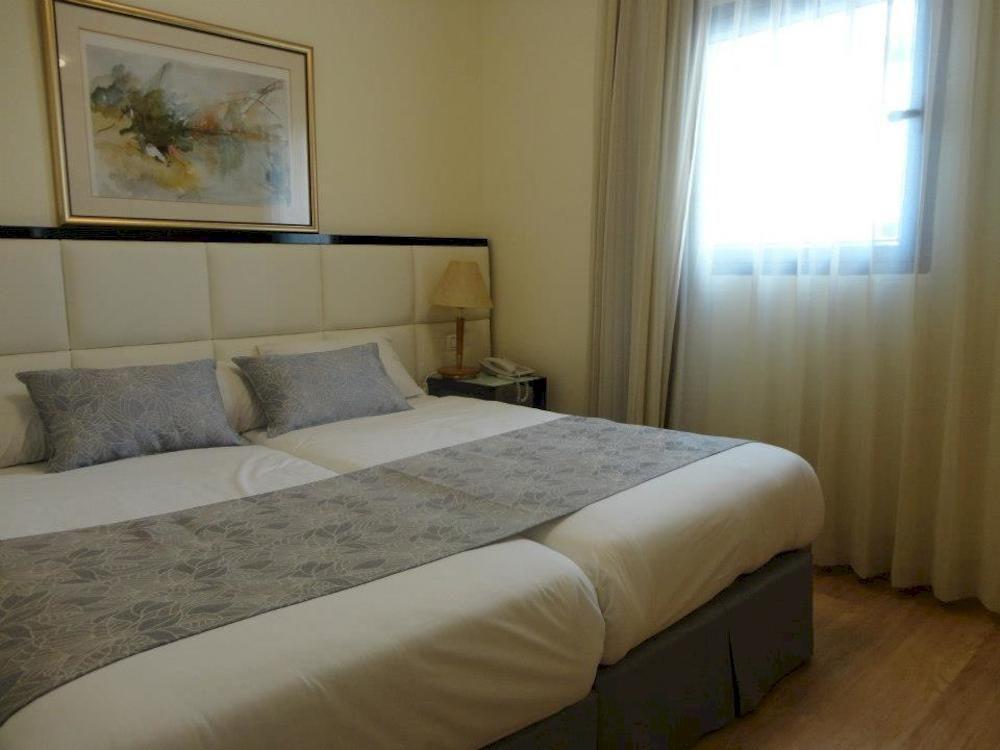 Abratel Sea View Hotel Tel Aviv Exterior foto